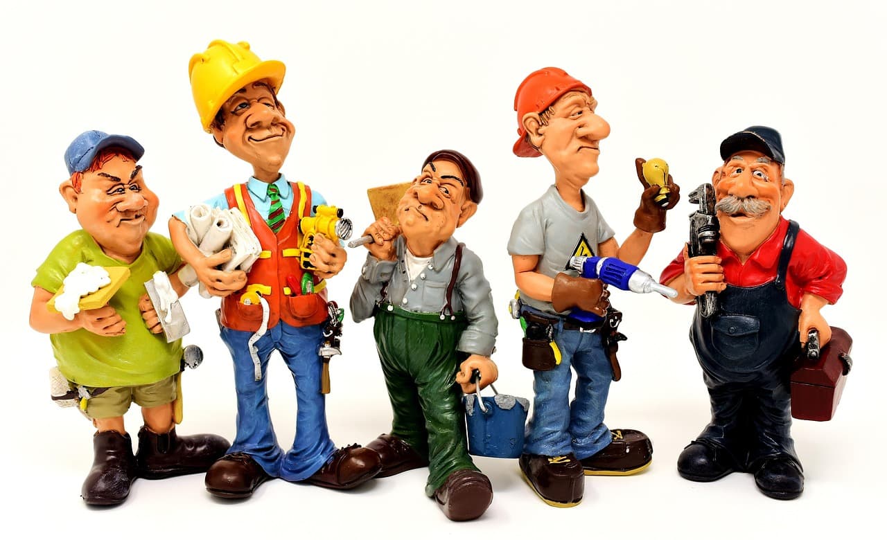 best roofing software: Roofing software comparison: JobNimbus, AccuLynx, Roofr features
